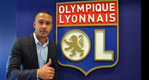 رسميًا.. جناح مانشستر يونايتد ينتقل لصفوف ليون الفرنسي